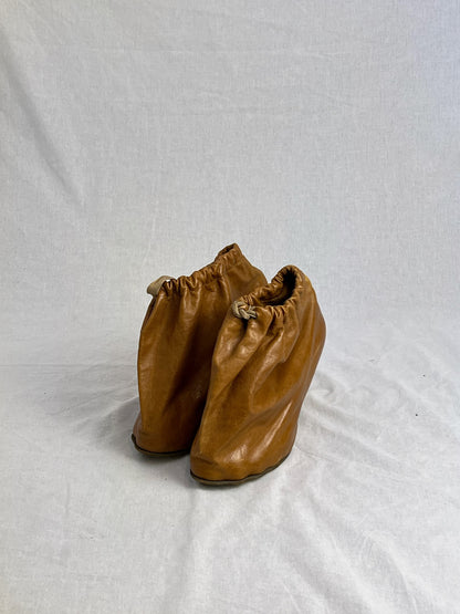 VIVIENNE WESTWOOD S/S 2000 SACK BOOT