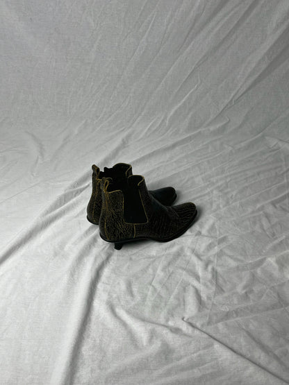 MIU MIU F/W 1999 CRACKED LEATHER CHELSEA BOOTS