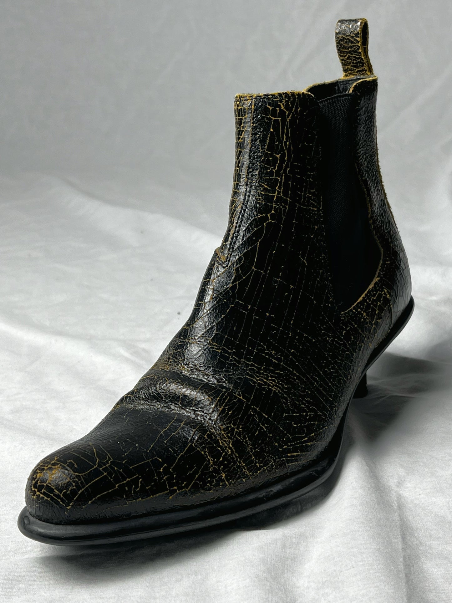 MIU MIU F/W 1999 CRACKED LEATHER CHELSEA BOOTS