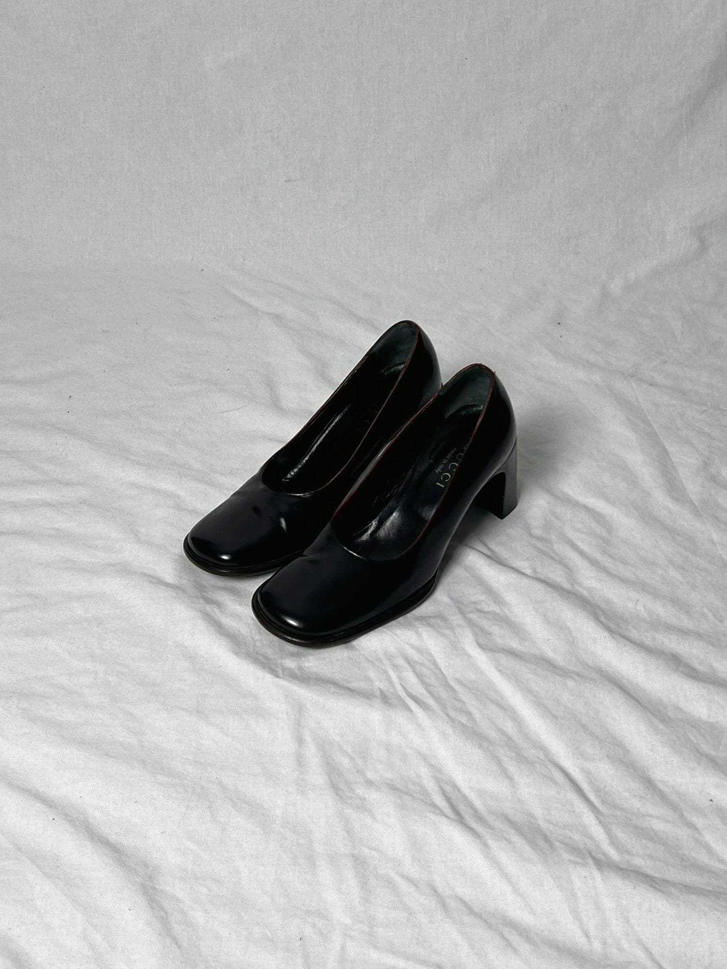 GUCCI COURT HEELS