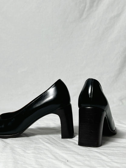 GUCCI COURT HEELS