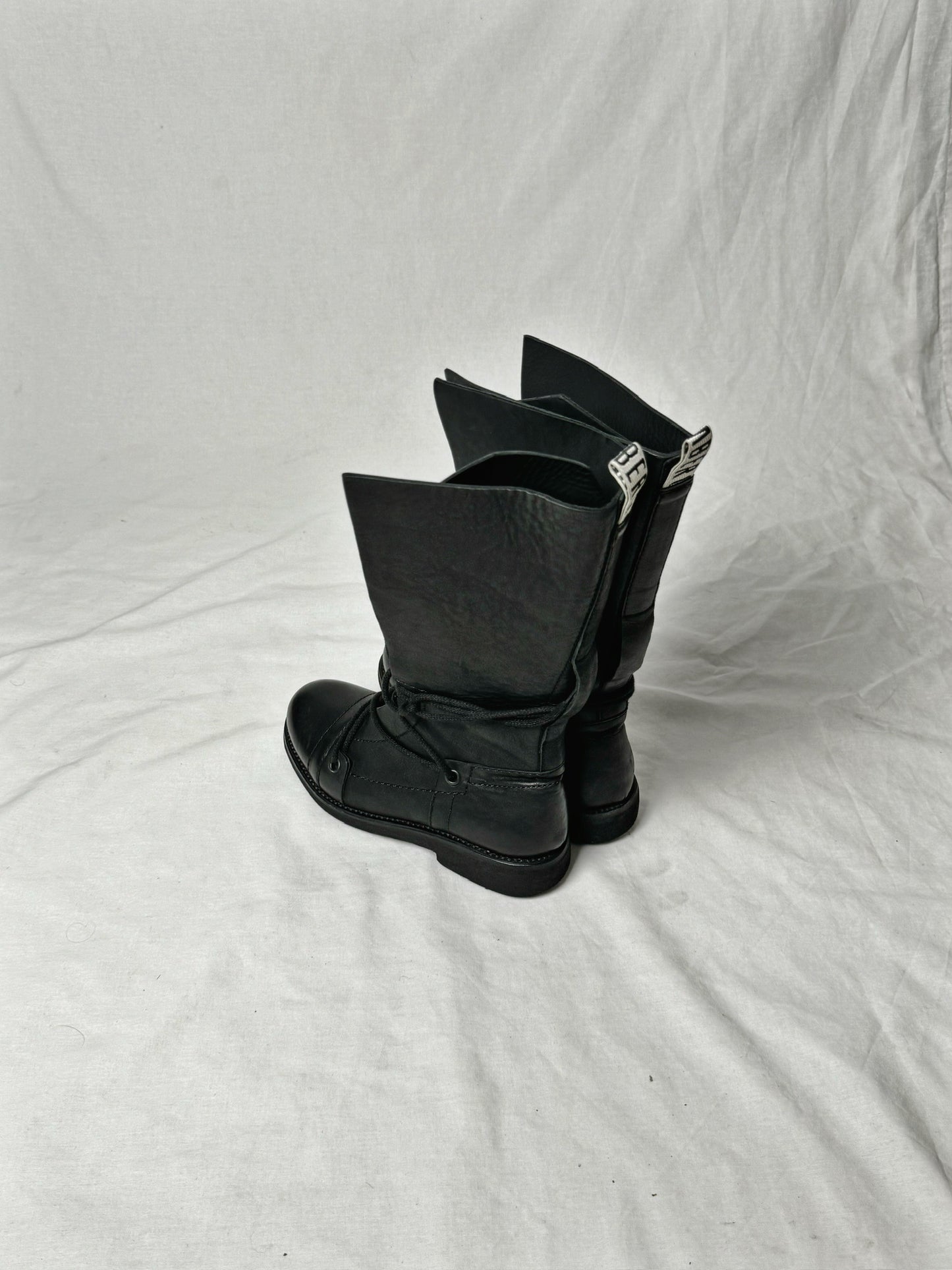 DIRK BIKKEMBERGS COMBAT BOOTS