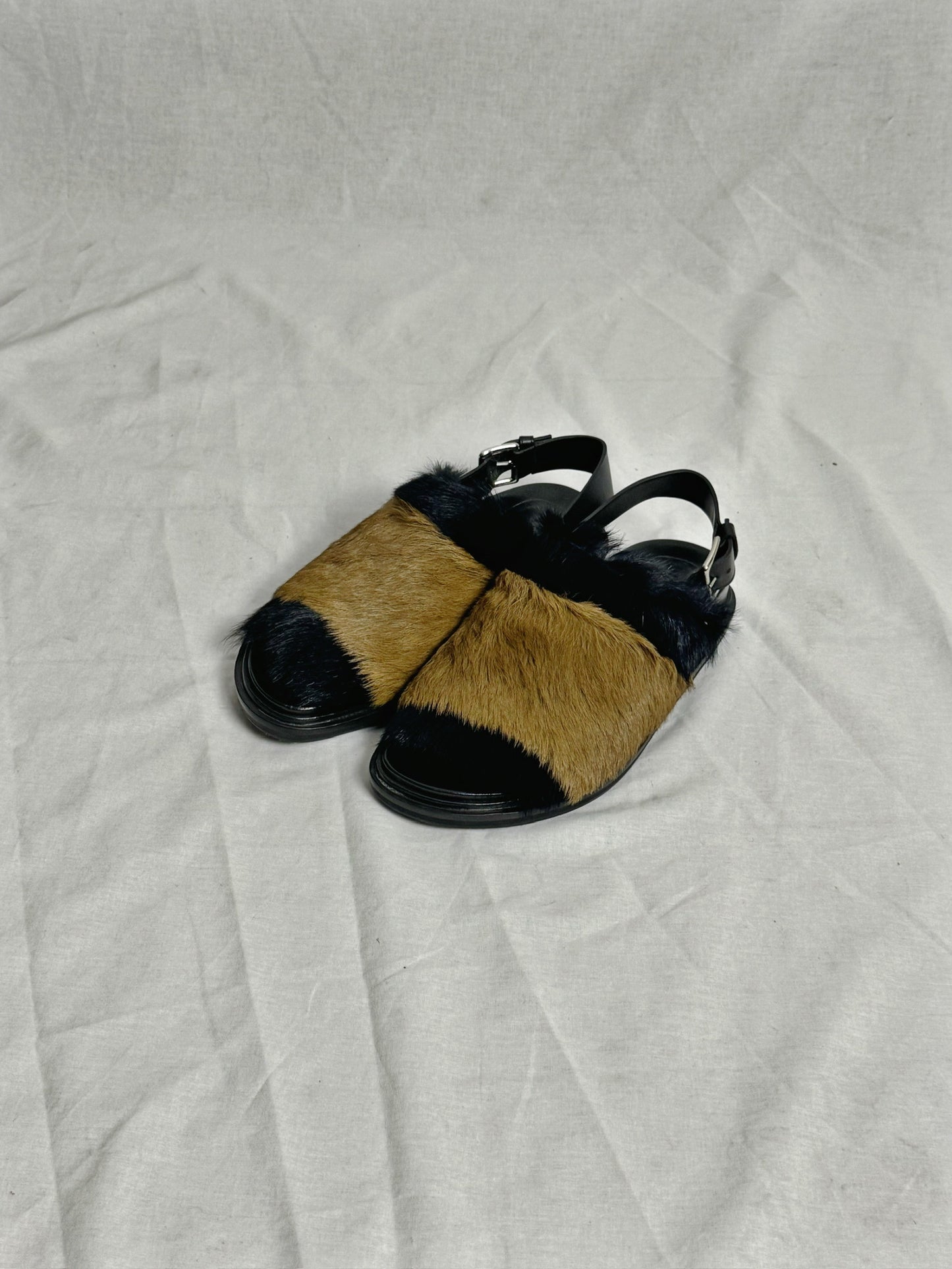 MARNI FUR SANDALS (EU 39.5)