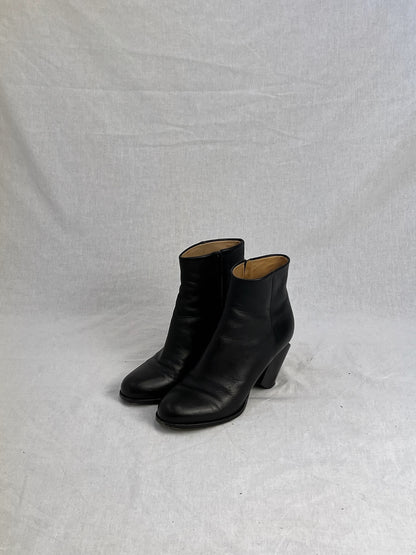 MARGIELA BROKEN HEEL BOOTS