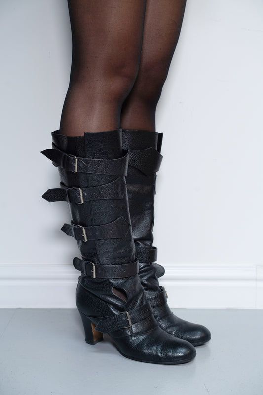 VIVIENNE WESTWOOD PIRATE BUCKLE BOOTS (EU 41)