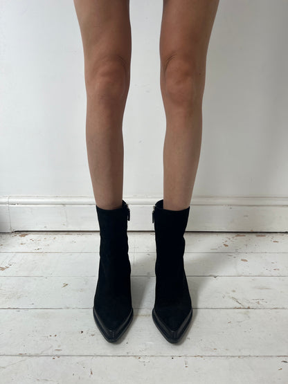 JIL SANDER SUEDE BOOT (EU 40.5)