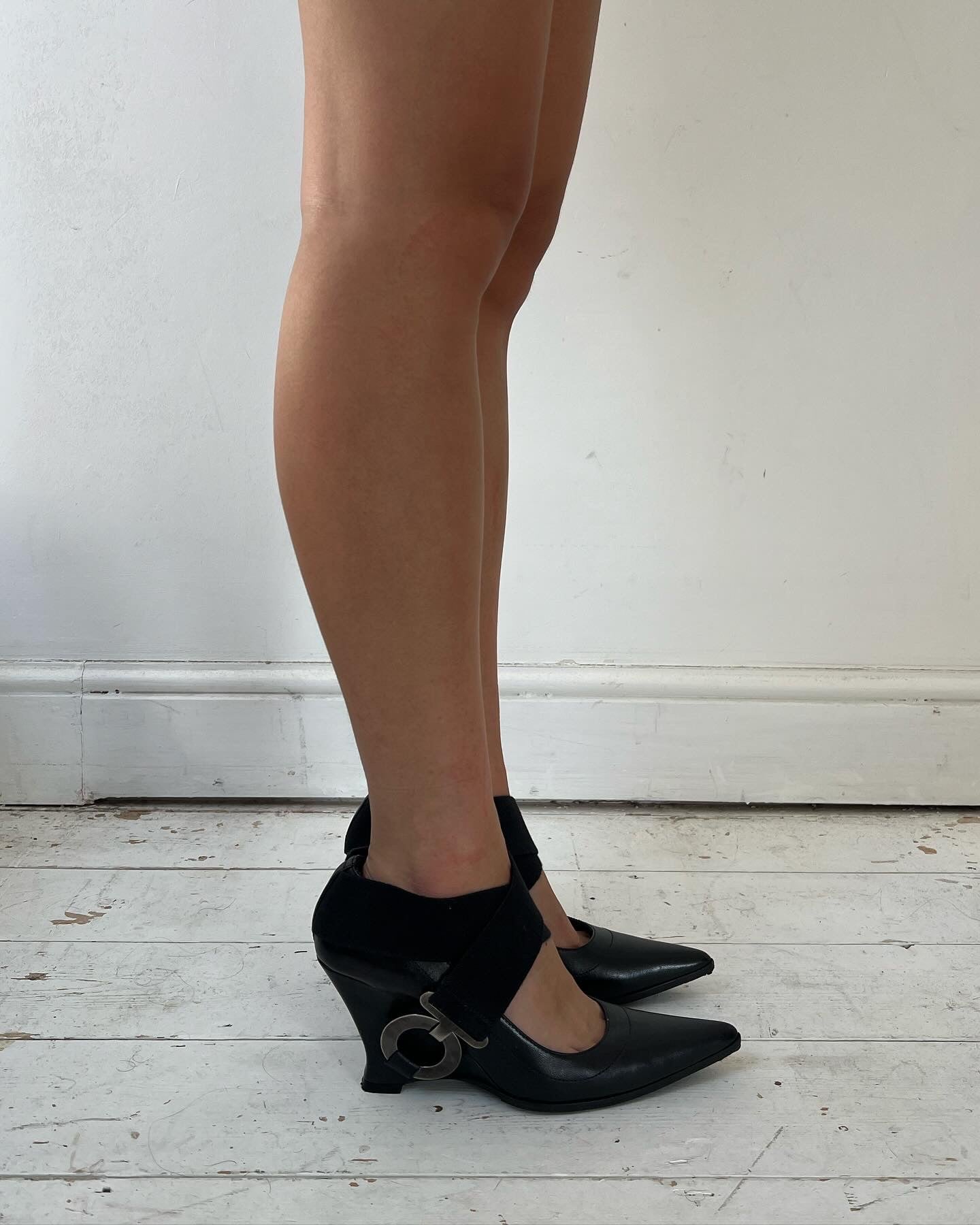 DIRK BIKKEMBERGS PLATFORM SANDALS (EU 39)