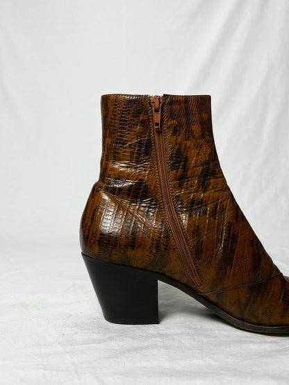 MIU MIU COWBOY WESTERN BOOTS (EU 38.5)