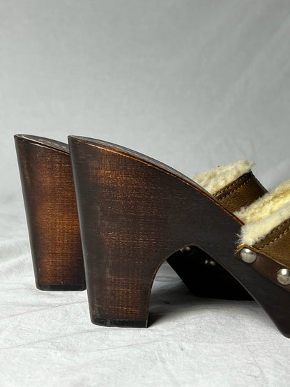 MIU MIU WOODEN CLOG
