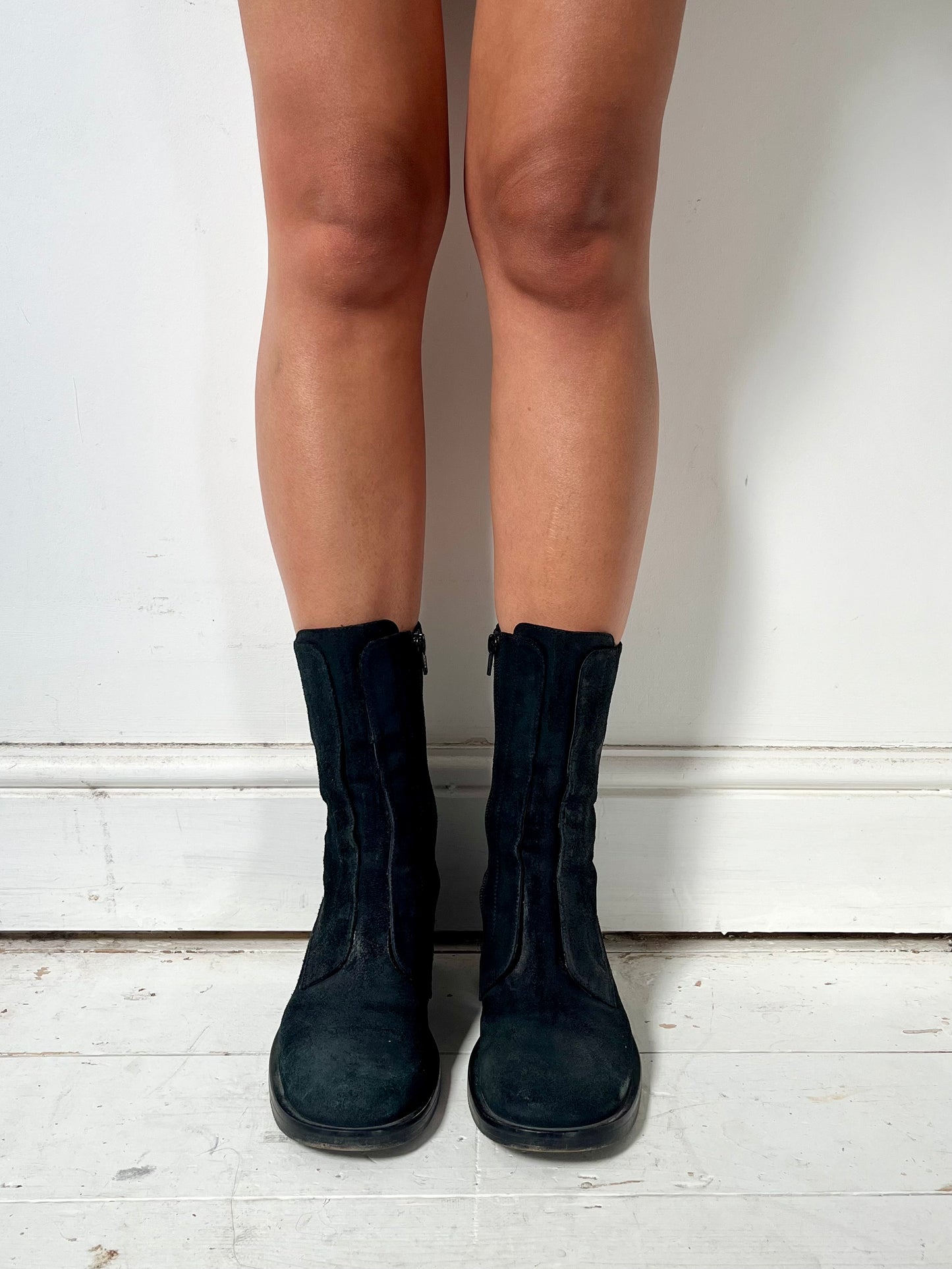 A.F VANDEVORST SUEDE BOOTS (EU 39)